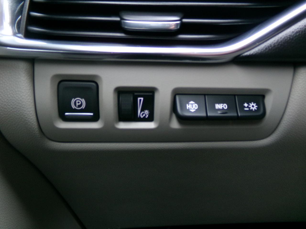 Cadillac XT4 AWD 4dr Premium Luxury 2019