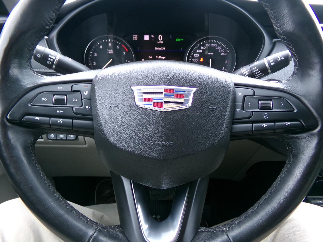 Cadillac XT4 AWD 4dr Premium Luxury 2019