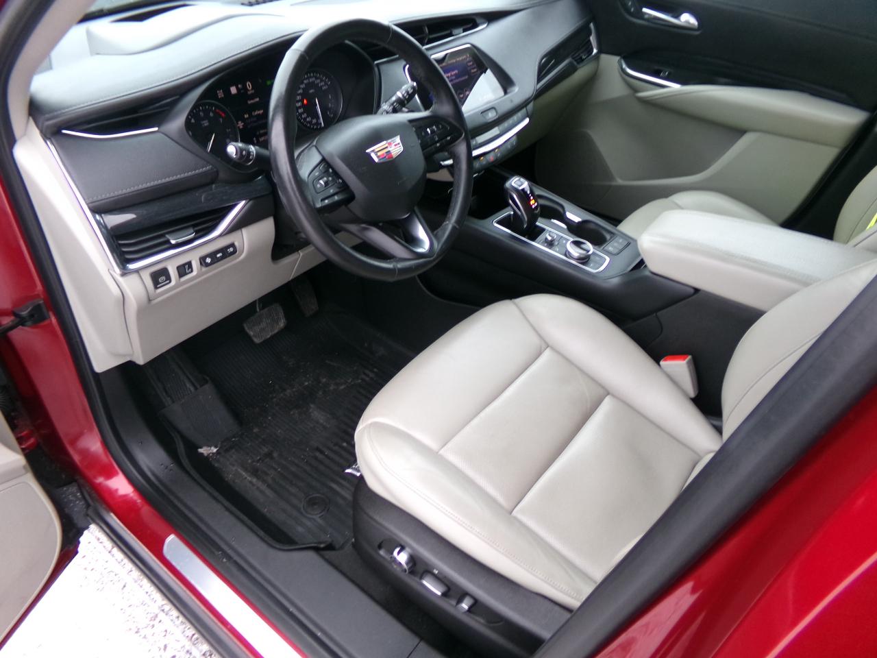 Cadillac XT4 AWD 4dr Premium Luxury 2019