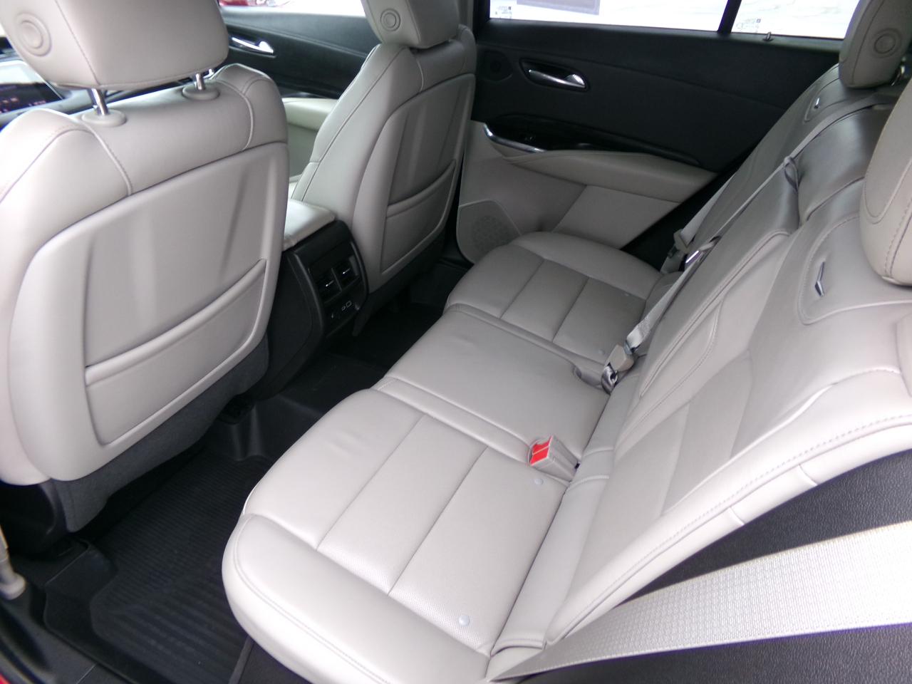 Cadillac XT4 AWD 4dr Premium Luxury 2019