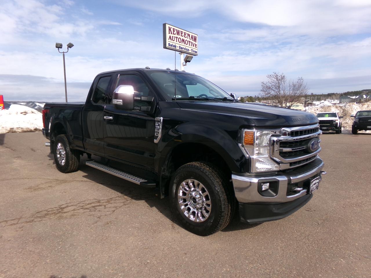 Ford Super Duty F-350 SRW Lariat 4WD SuperCab 8' Box 2020
