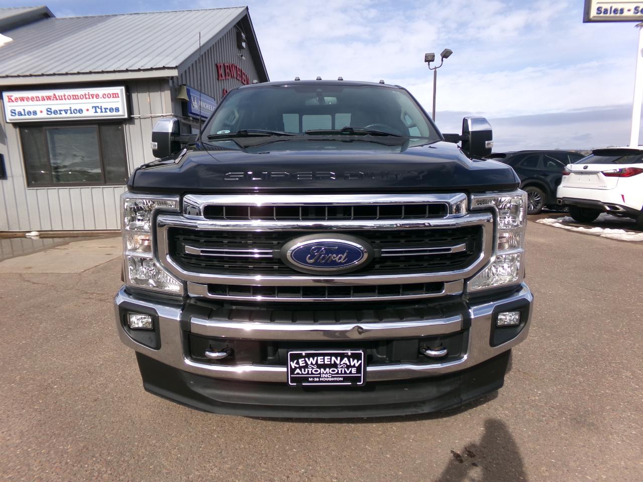Ford Super Duty F-350 SRW Lariat 4WD SuperCab 8' Box 2020