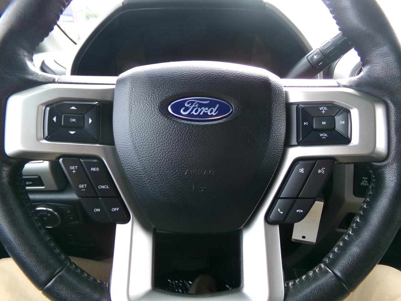 Ford Super Duty F-350 SRW Lariat 4WD SuperCab 8' Box 2020