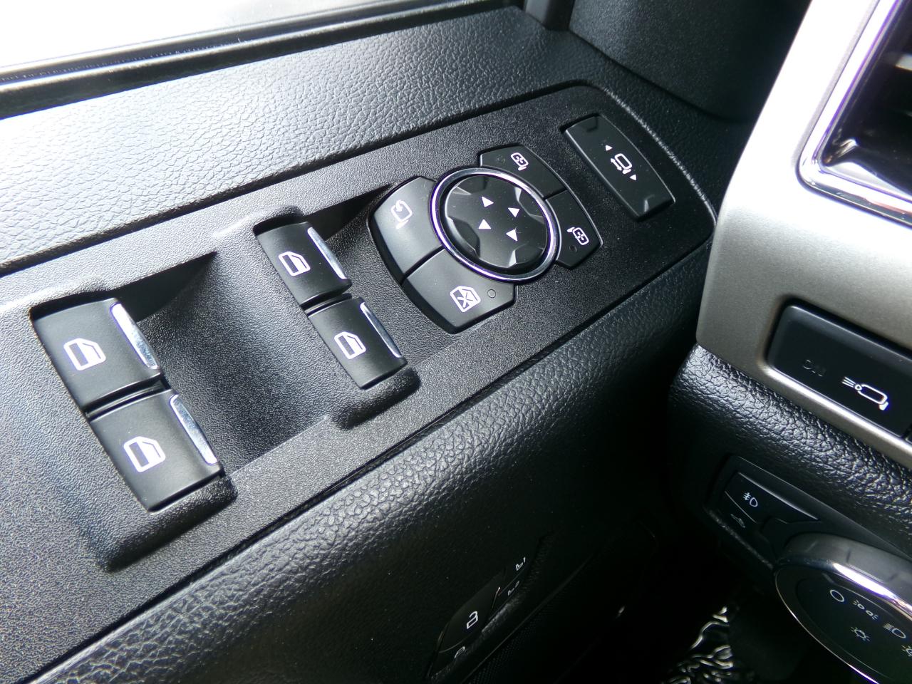 Ford Super Duty F-350 SRW Lariat 4WD SuperCab 8' Box 2020