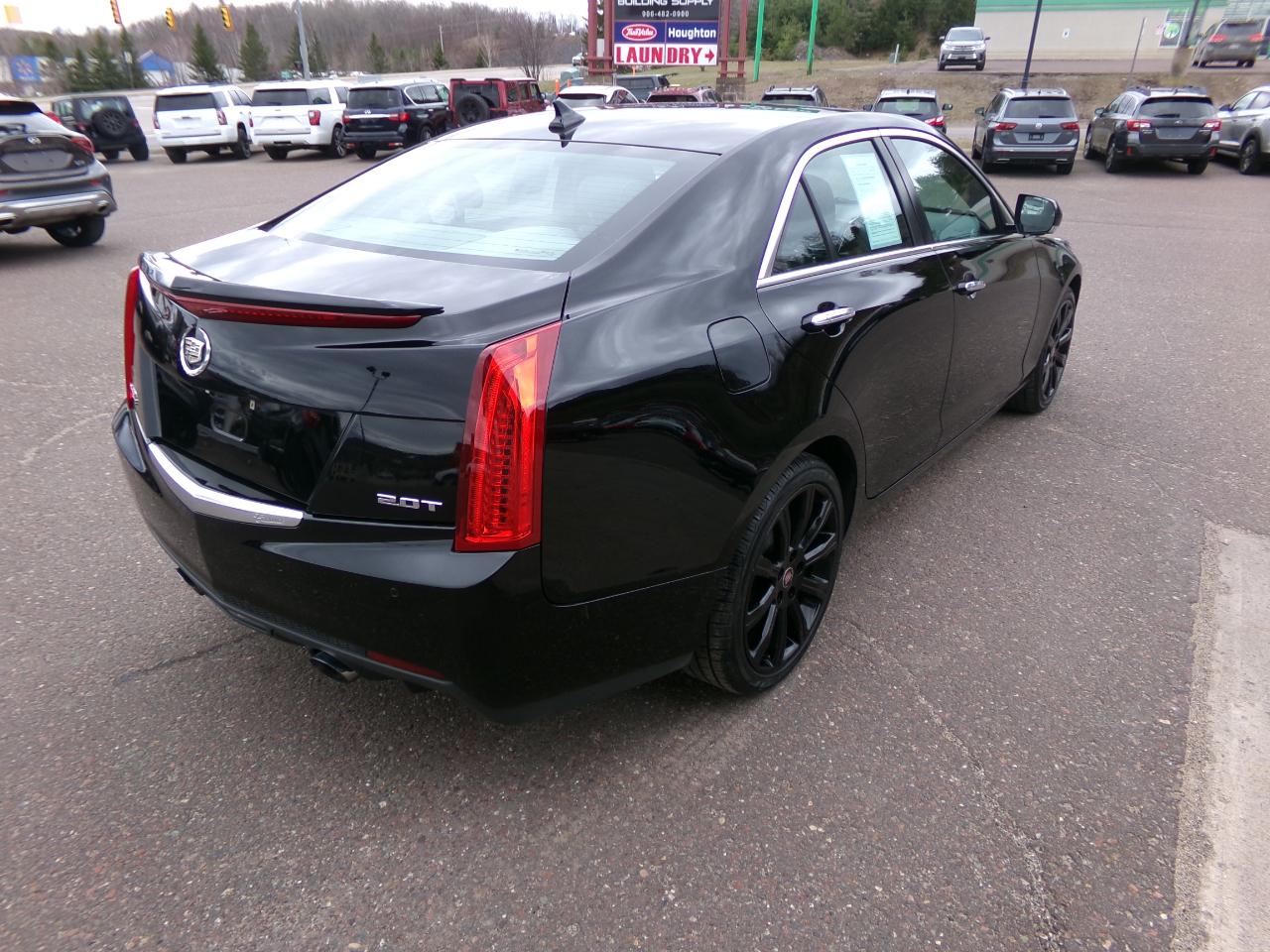Cadillac ATS 4dr Sdn 2.0L Luxury AWD 2014