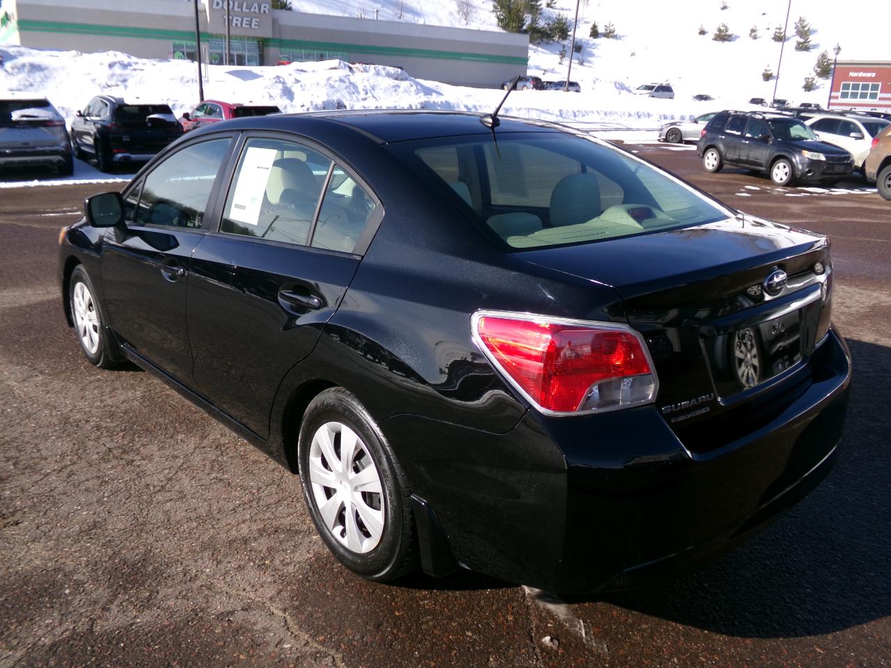 Subaru Impreza Sedan 4dr Auto 2.0i 2014