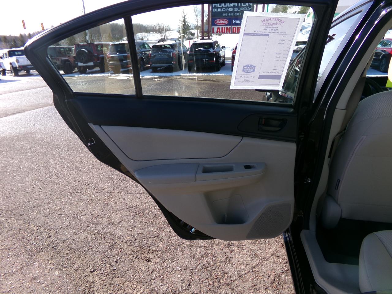 Subaru Impreza Sedan 4dr Auto 2.0i 2014