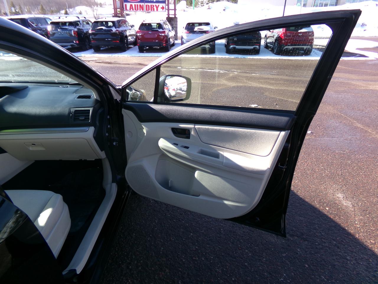 Subaru Impreza Sedan 4dr Auto 2.0i 2014