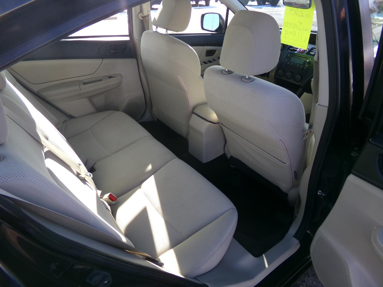 Subaru Impreza Sedan 4dr Auto 2.0i 2014