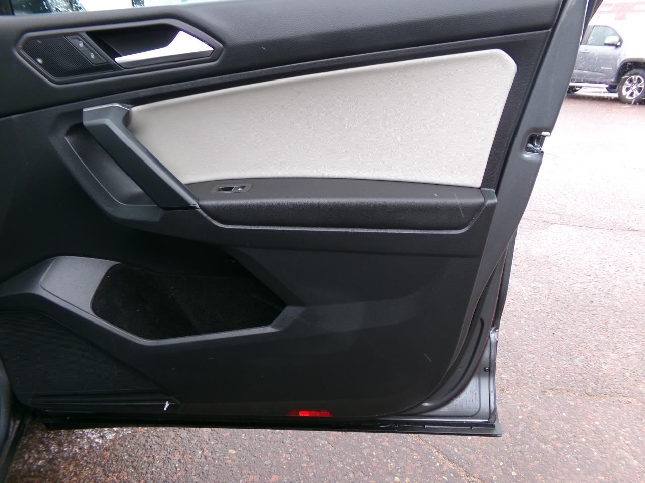 Volkswagen Tiguan 2.0T SEL R-Line Black 4MOTION 2019