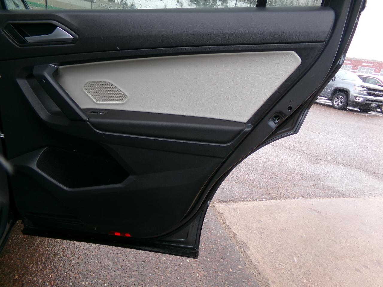 Volkswagen Tiguan 2.0T SEL R-Line Black 4MOTION 2019