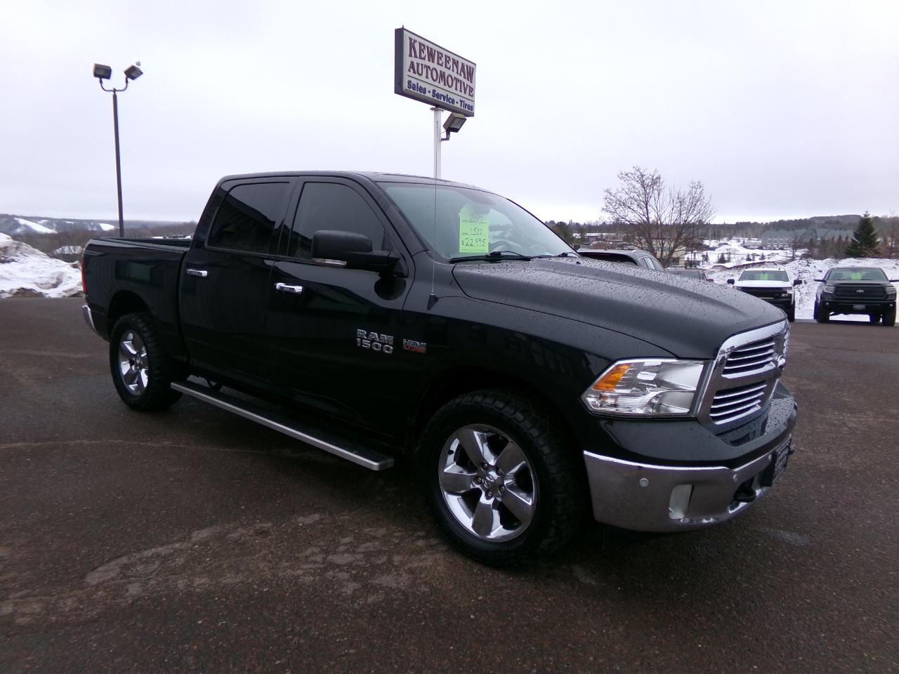 RAM 1500 Lone Star 4x4 Crew Cab 5'7" Box 2017