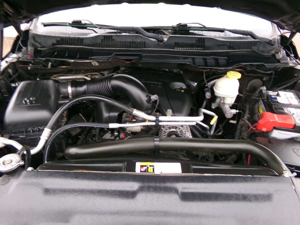 RAM 1500 Lone Star 4x4 Crew Cab 5'7" Box 2017