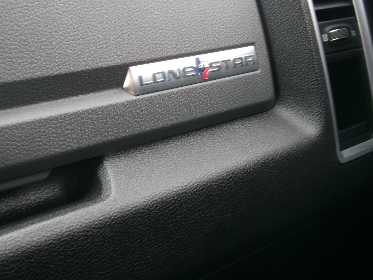 RAM 1500 Lone Star 4x4 Crew Cab 5'7" Box 2017