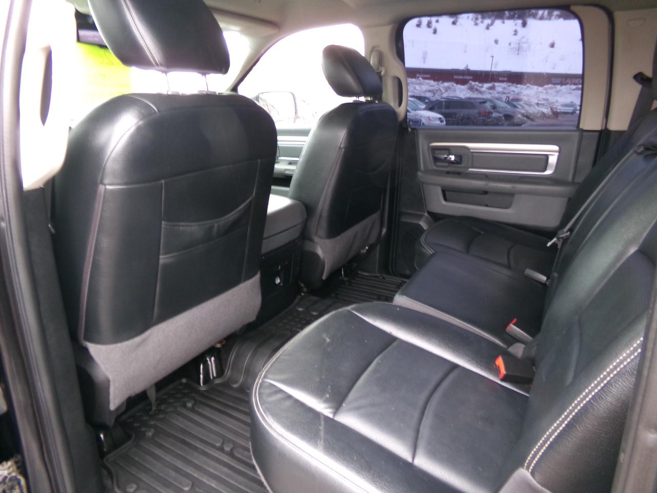 RAM 1500 Lone Star 4x4 Crew Cab 5'7" Box 2017