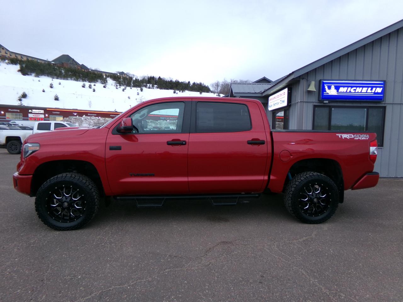 Toyota Tundra 4WD SR5 CrewMax 5.5' Bed 5.7L FFV (Natl) 2019