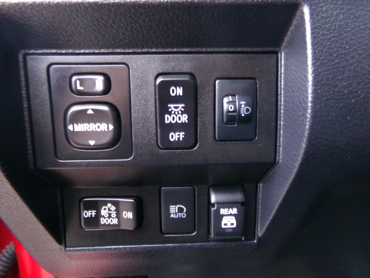 Toyota Tundra 4WD SR5 CrewMax 5.5' Bed 5.7L FFV (Natl) 2019