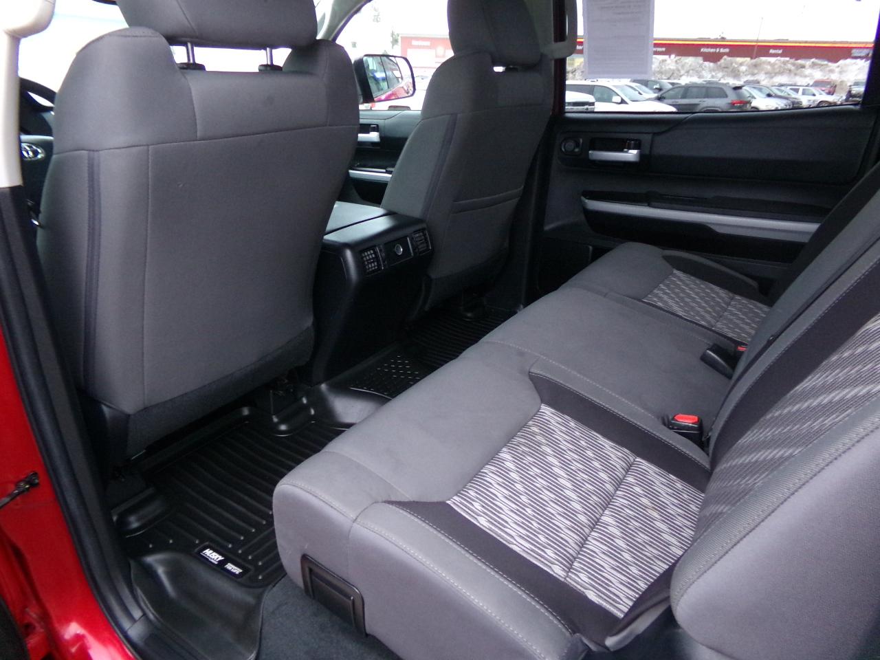 Toyota Tundra 4WD SR5 CrewMax 5.5' Bed 5.7L FFV (Natl) 2019