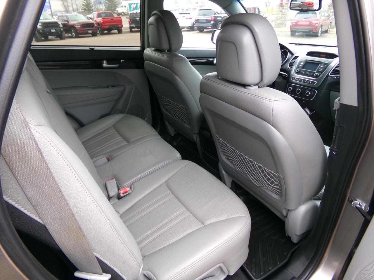 Kia Sorento AWD 4dr I4 LX 2015