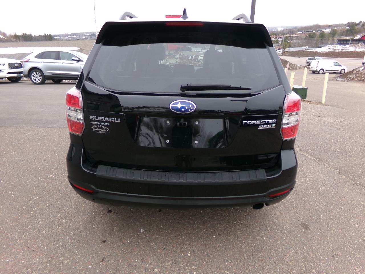 Subaru Forester 4dr CVT 2.5i Limited PZEV 2016