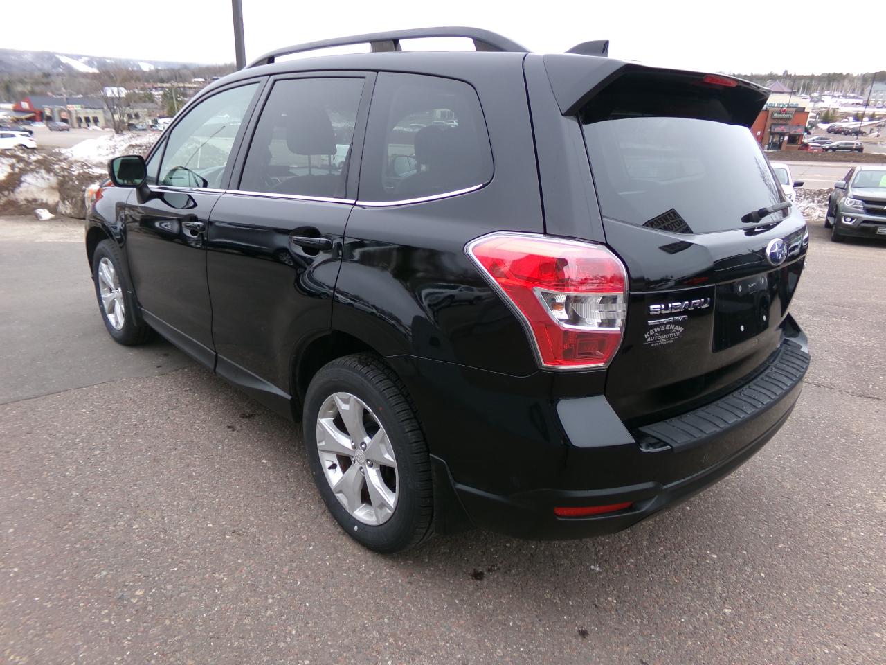 Subaru Forester 4dr CVT 2.5i Limited PZEV 2016
