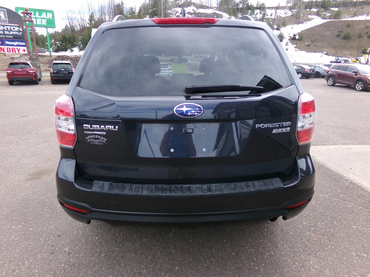 Subaru Forester 4dr CVT 2.5i Premium PZEV 2016