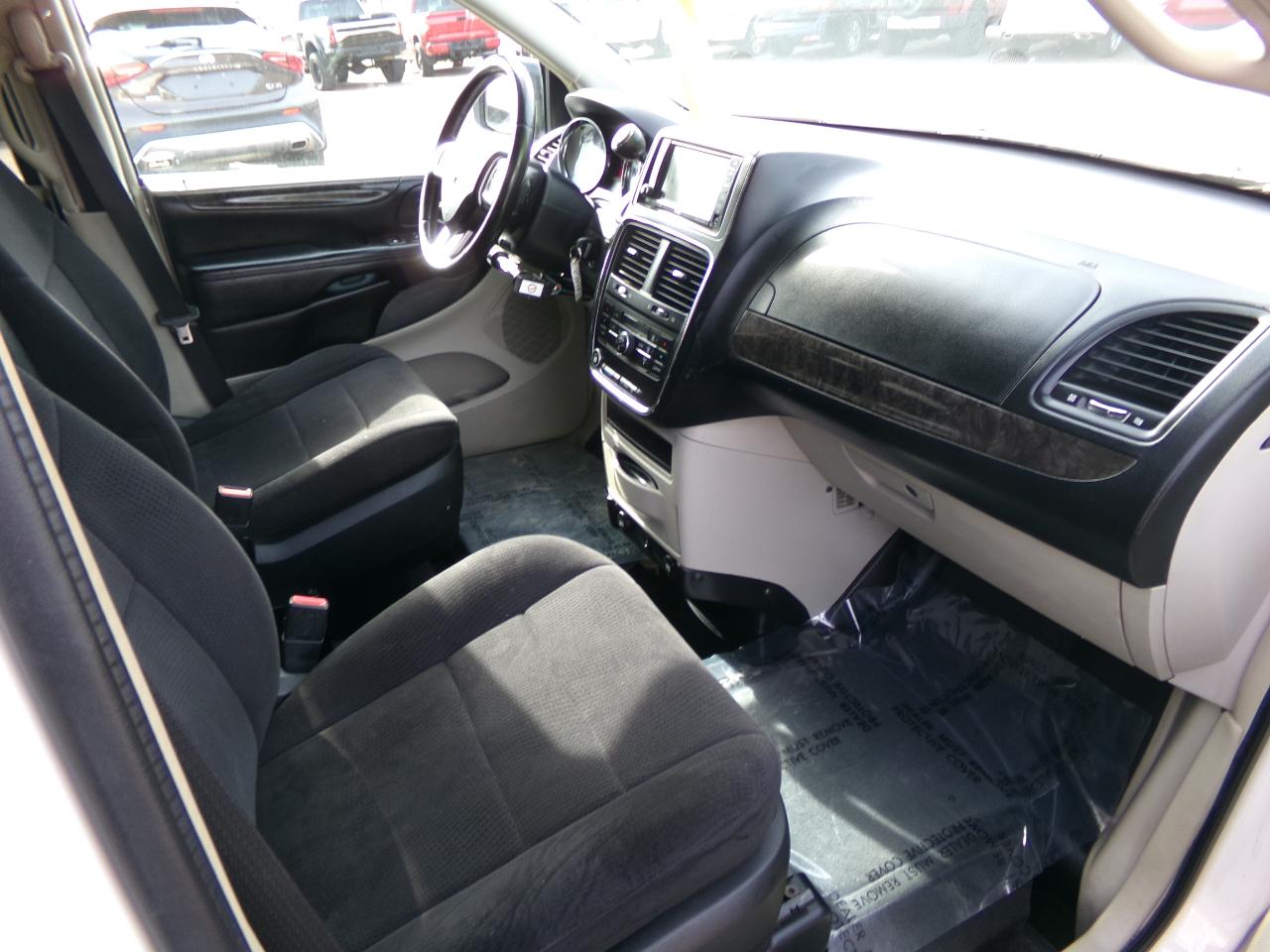 Dodge Grand Caravan  2011