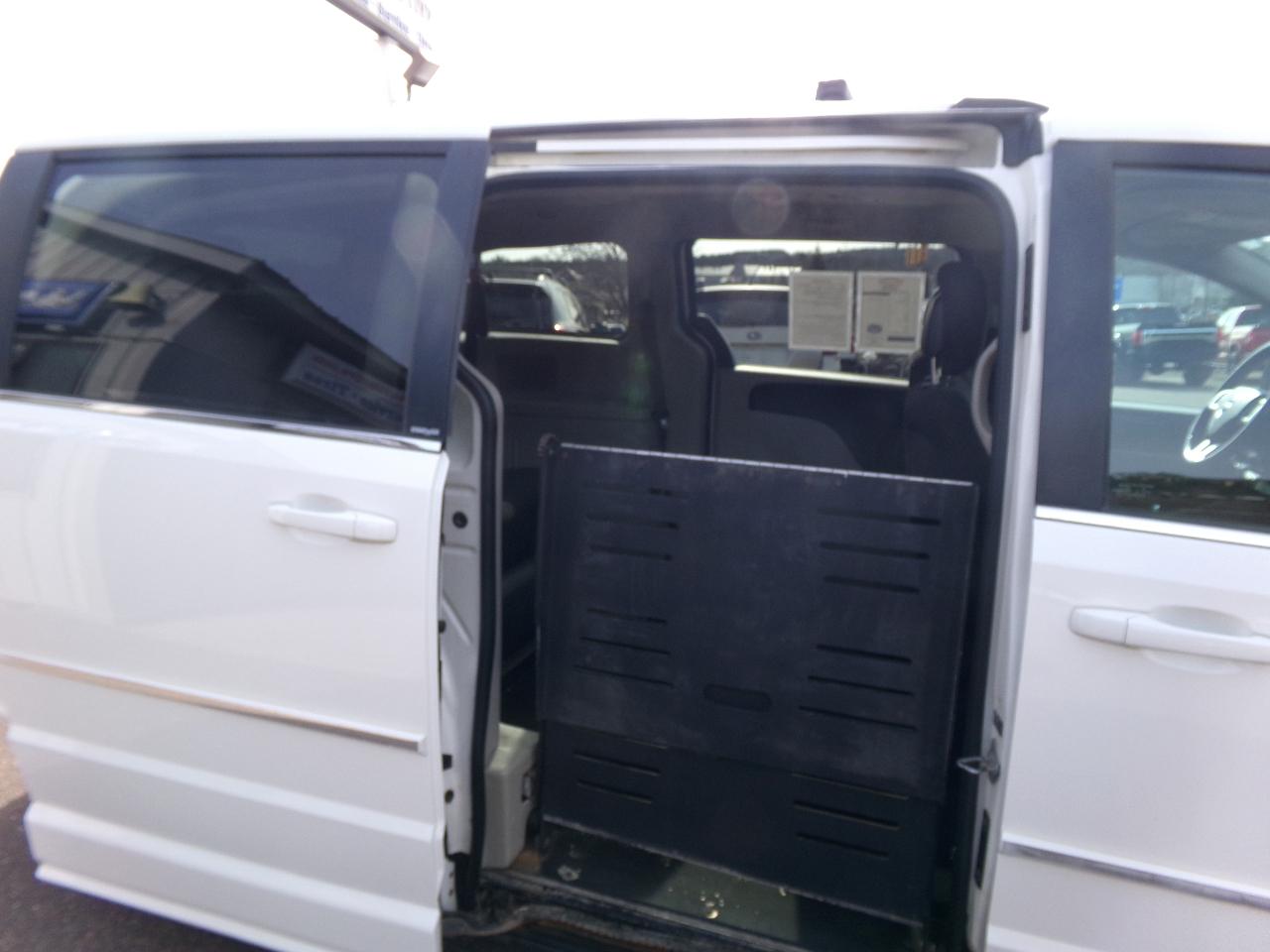 Dodge Grand Caravan  2011