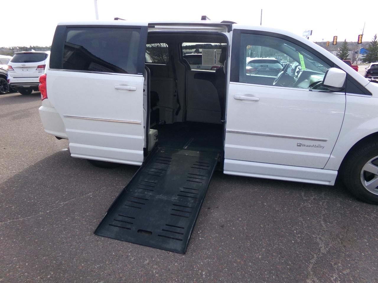 Dodge Grand Caravan  2011