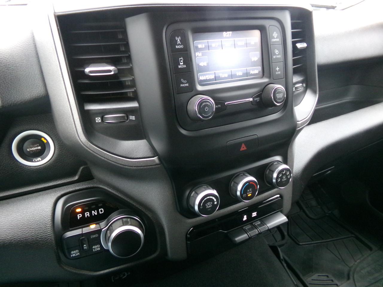 RAM 1500 Tradesman 4x4 Crew Cab 5'7" Box 2019