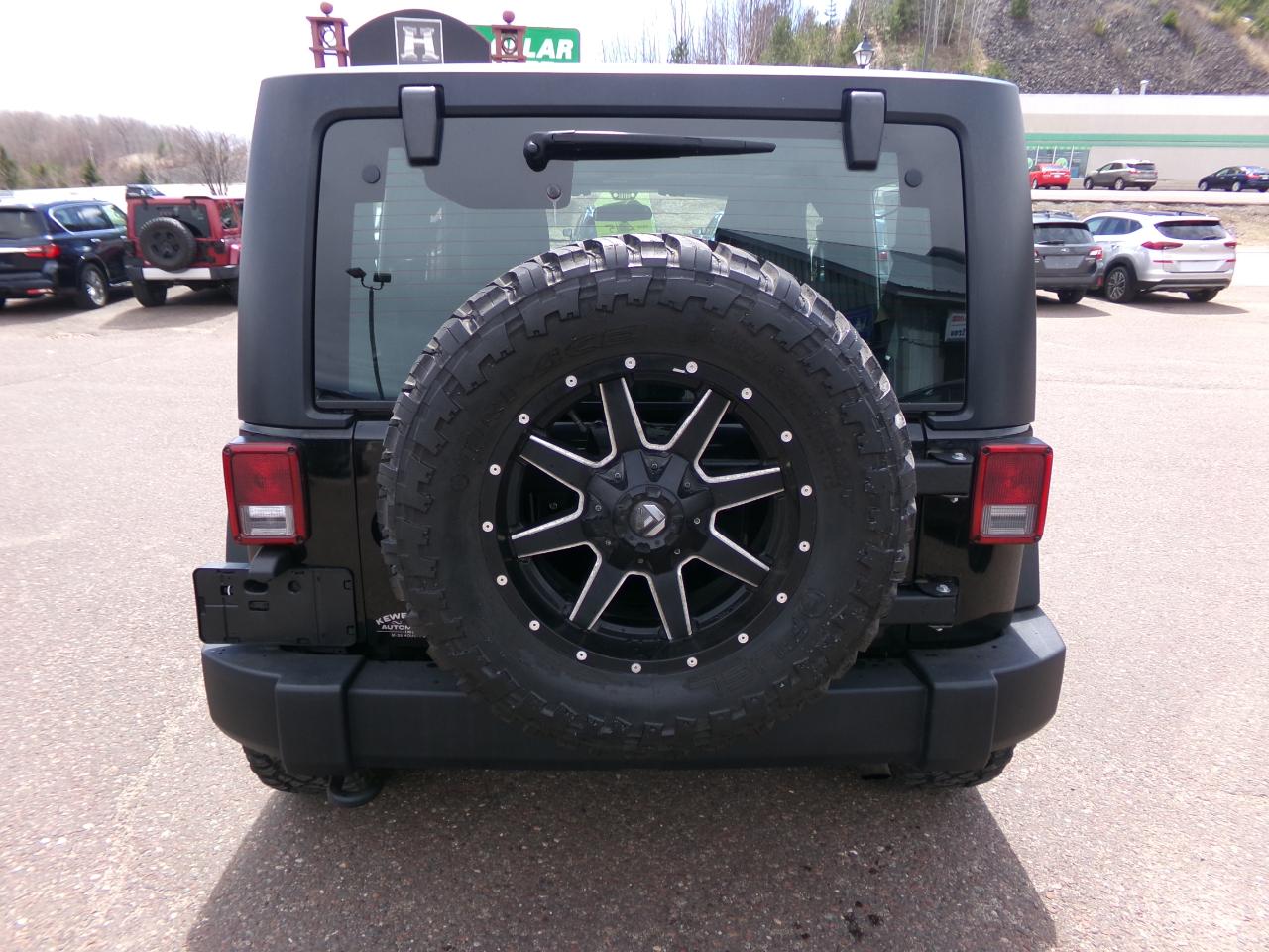 Jeep Wrangler 4WD 2dr Sport 2015