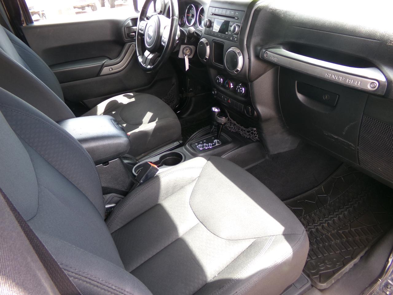 Jeep Wrangler 4WD 2dr Sport 2015