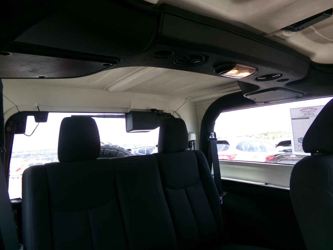 Jeep Wrangler 4WD 2dr Sport 2015