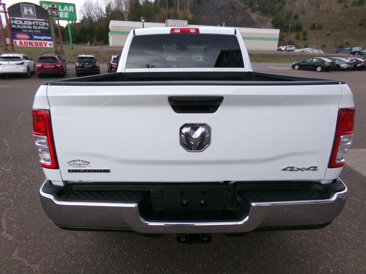 RAM 2500 Big Horn 4x4 Crew Cab 6'4" Box 2024