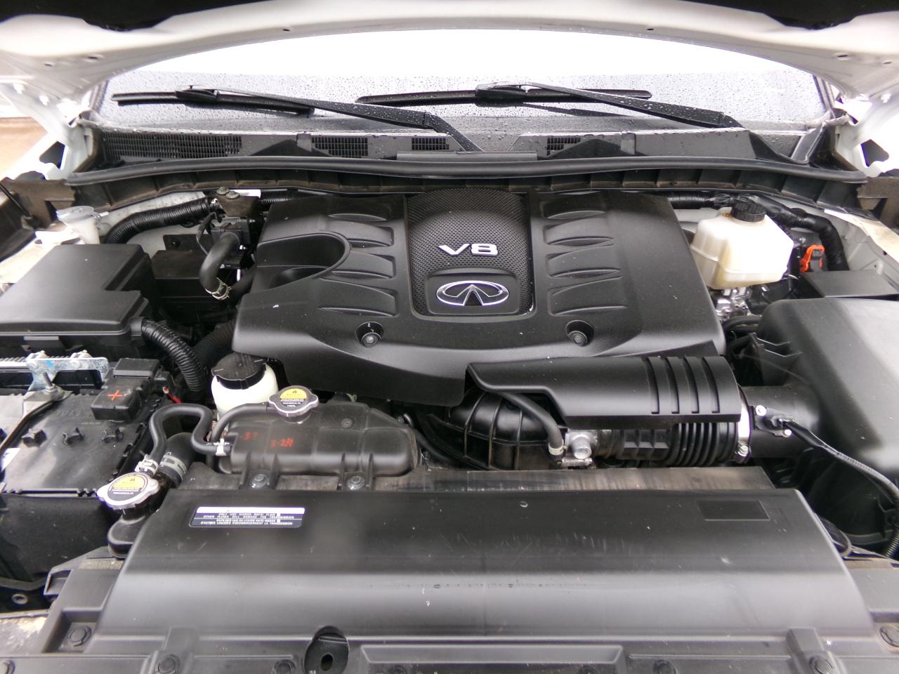 Infiniti QX80 LUXE AWD 2023