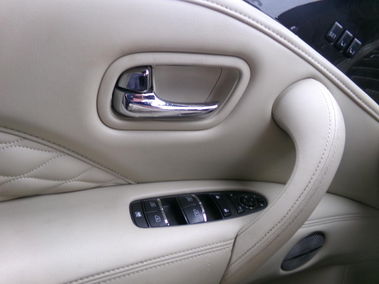 Infiniti QX80 LUXE AWD 2023