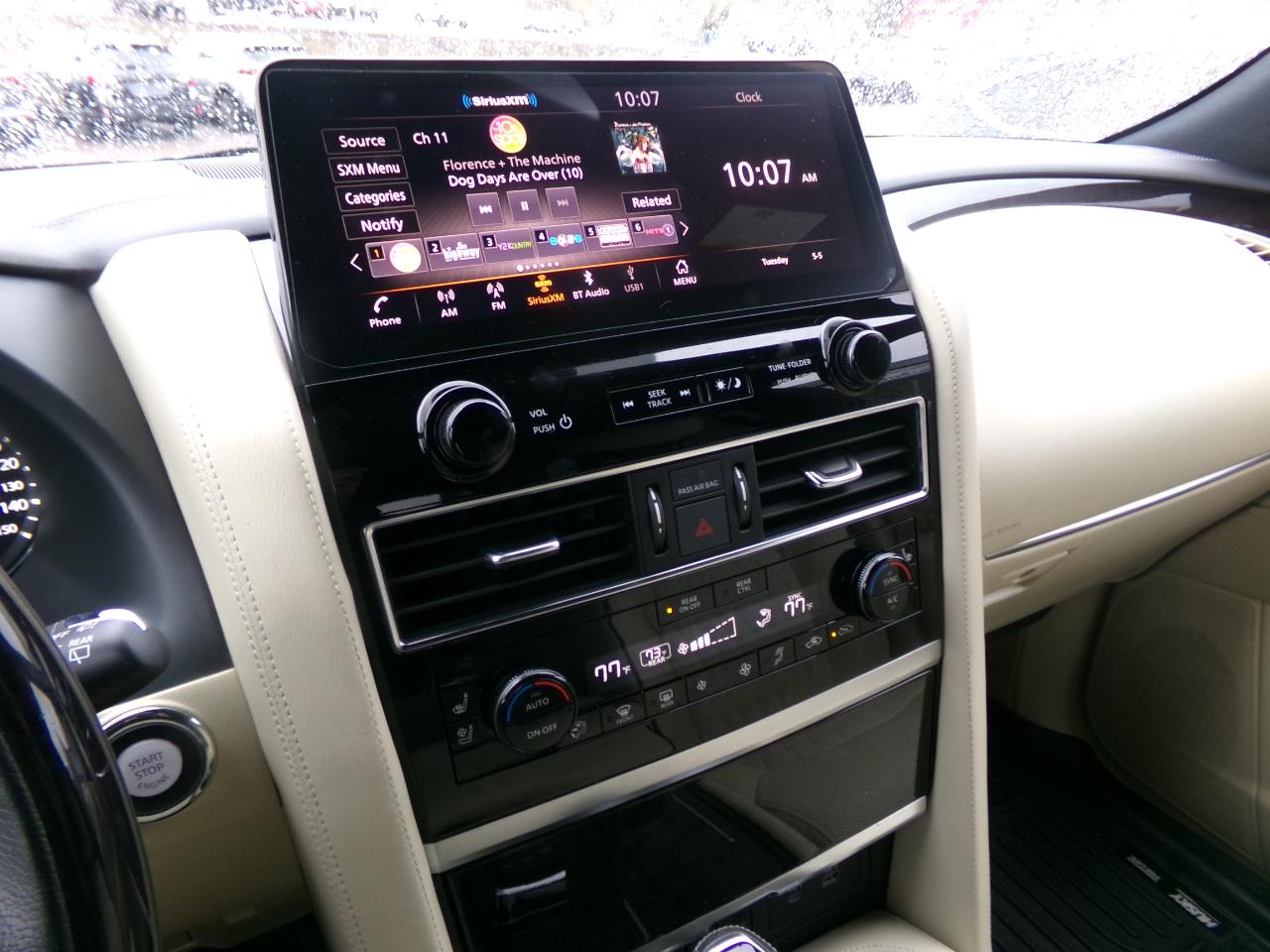 Infiniti QX80 LUXE AWD 2023