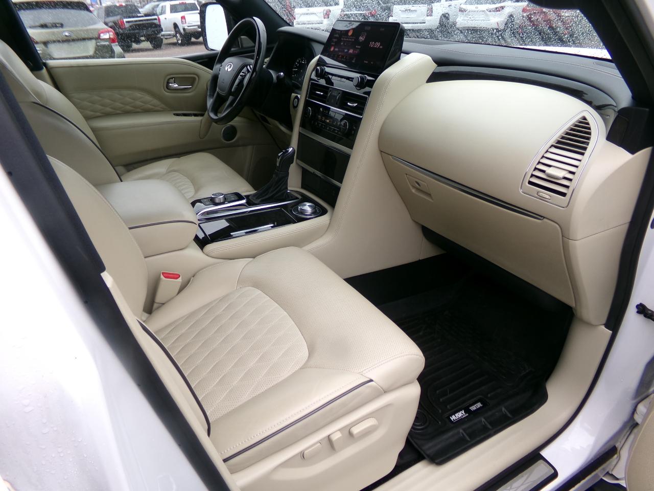 Infiniti QX80 LUXE AWD 2023