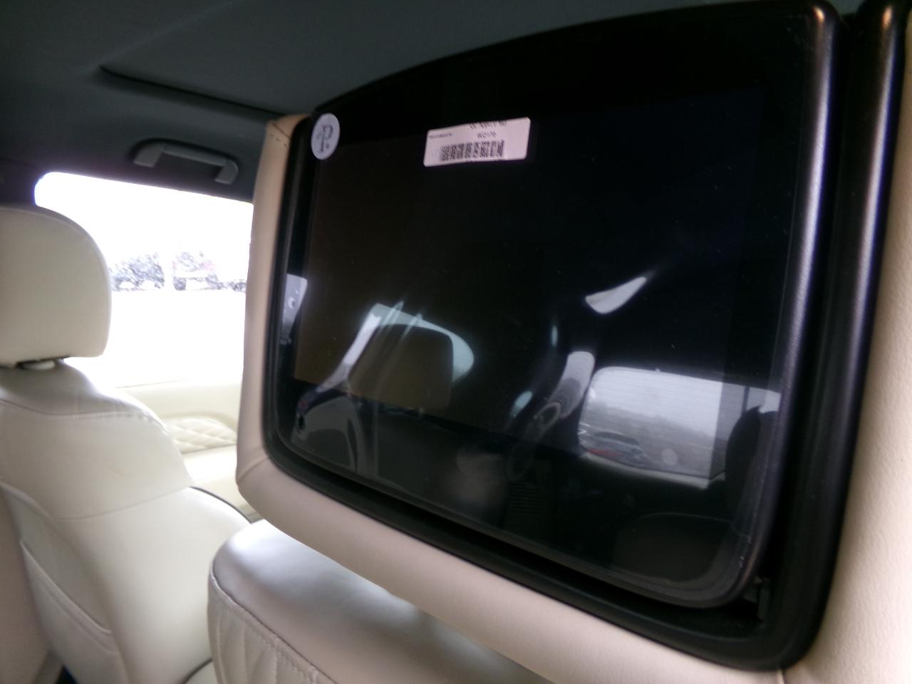 Infiniti QX80 LUXE AWD 2023