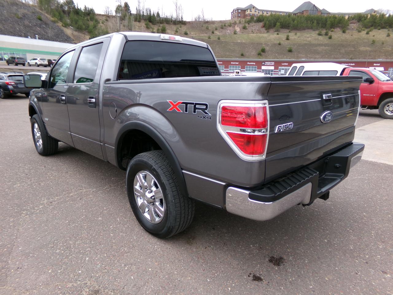 Ford F-150 4WD SuperCrew 145" XLT 2011
