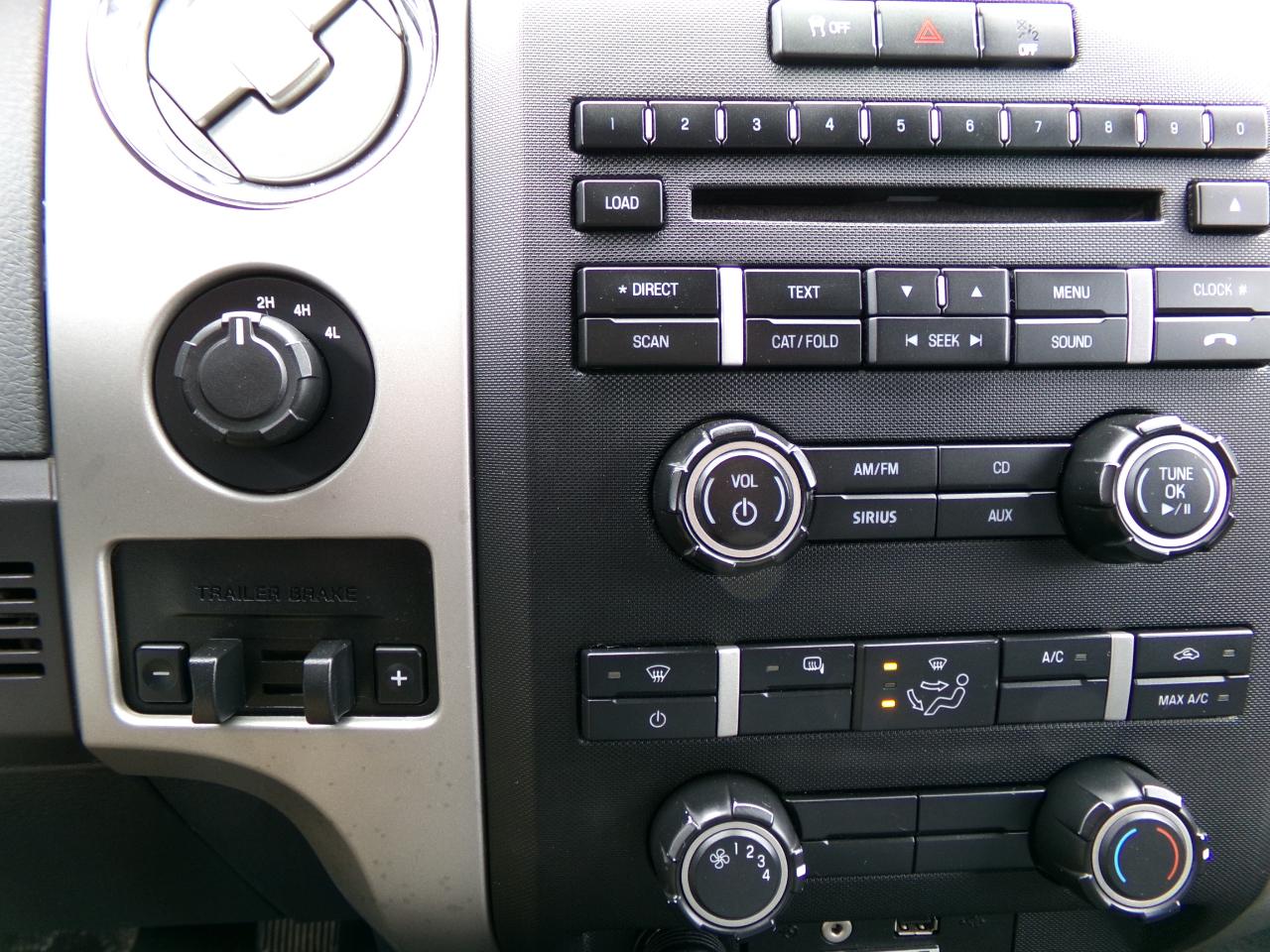 Ford F-150 4WD SuperCrew 145" XLT 2011