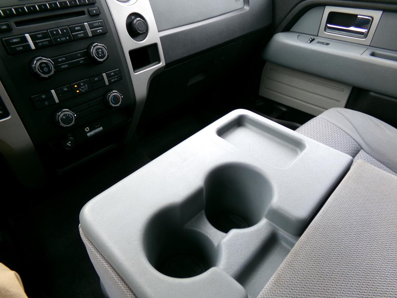 Ford F-150 4WD SuperCrew 145" XLT 2011