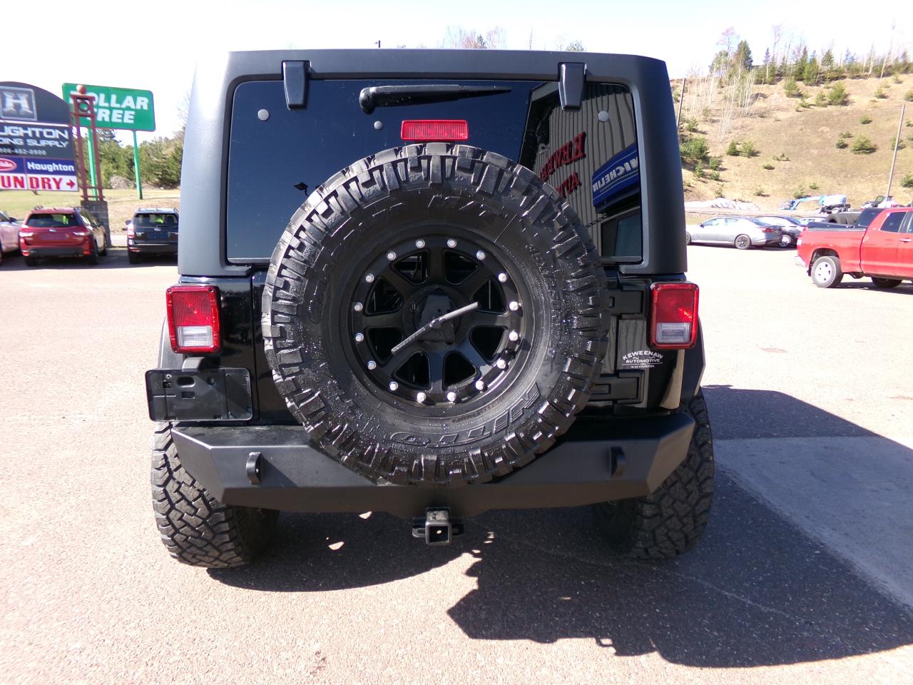 Jeep Wrangler Unlimited 4WD 4dr Sport 2013