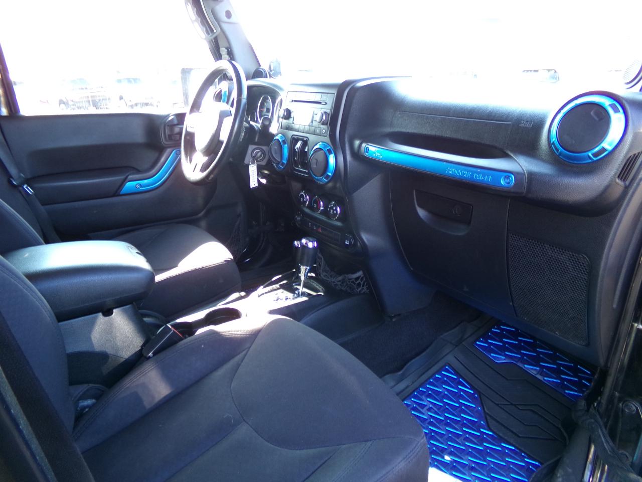 Jeep Wrangler Unlimited 4WD 4dr Sport 2013