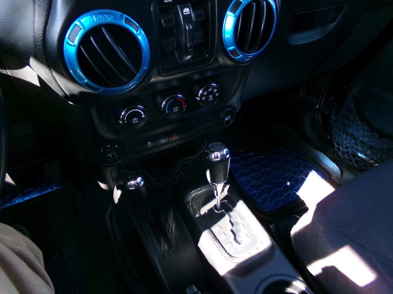 Jeep Wrangler Unlimited 4WD 4dr Sport 2013
