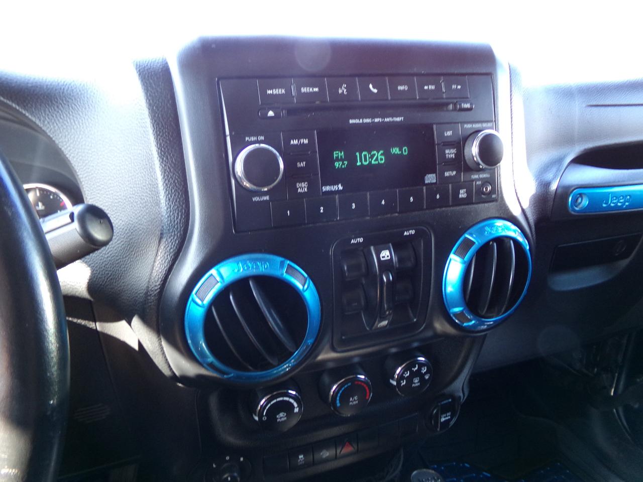 Jeep Wrangler Unlimited 4WD 4dr Sport 2013