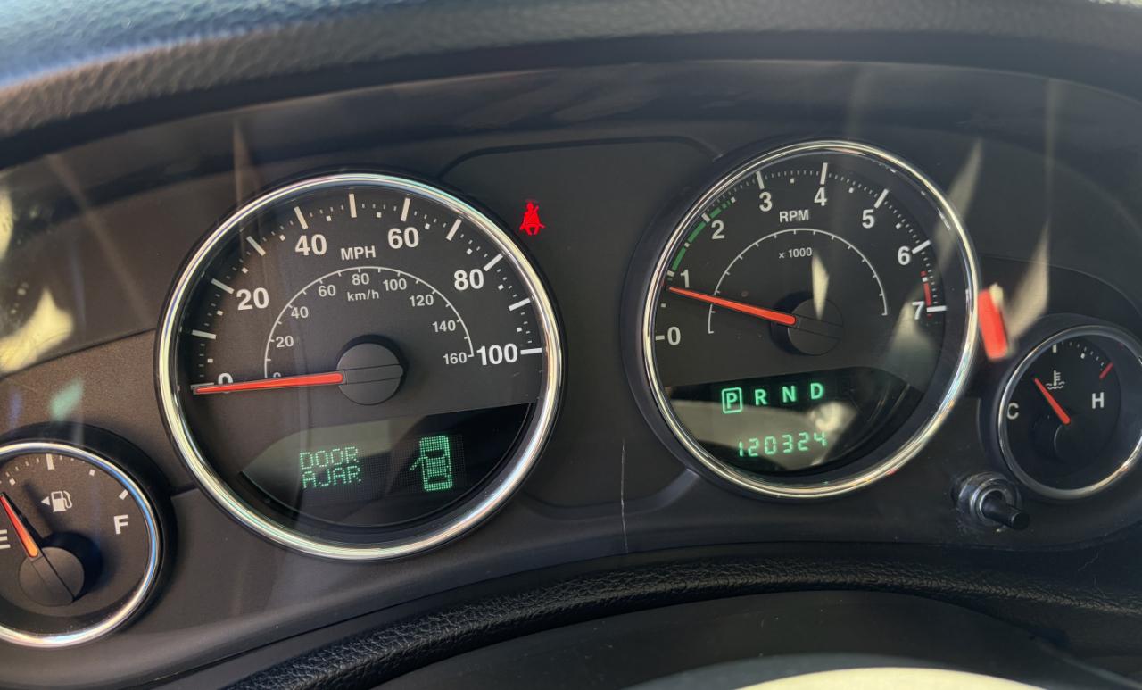 Jeep Wrangler Unlimited 4WD 4dr Sport 2013