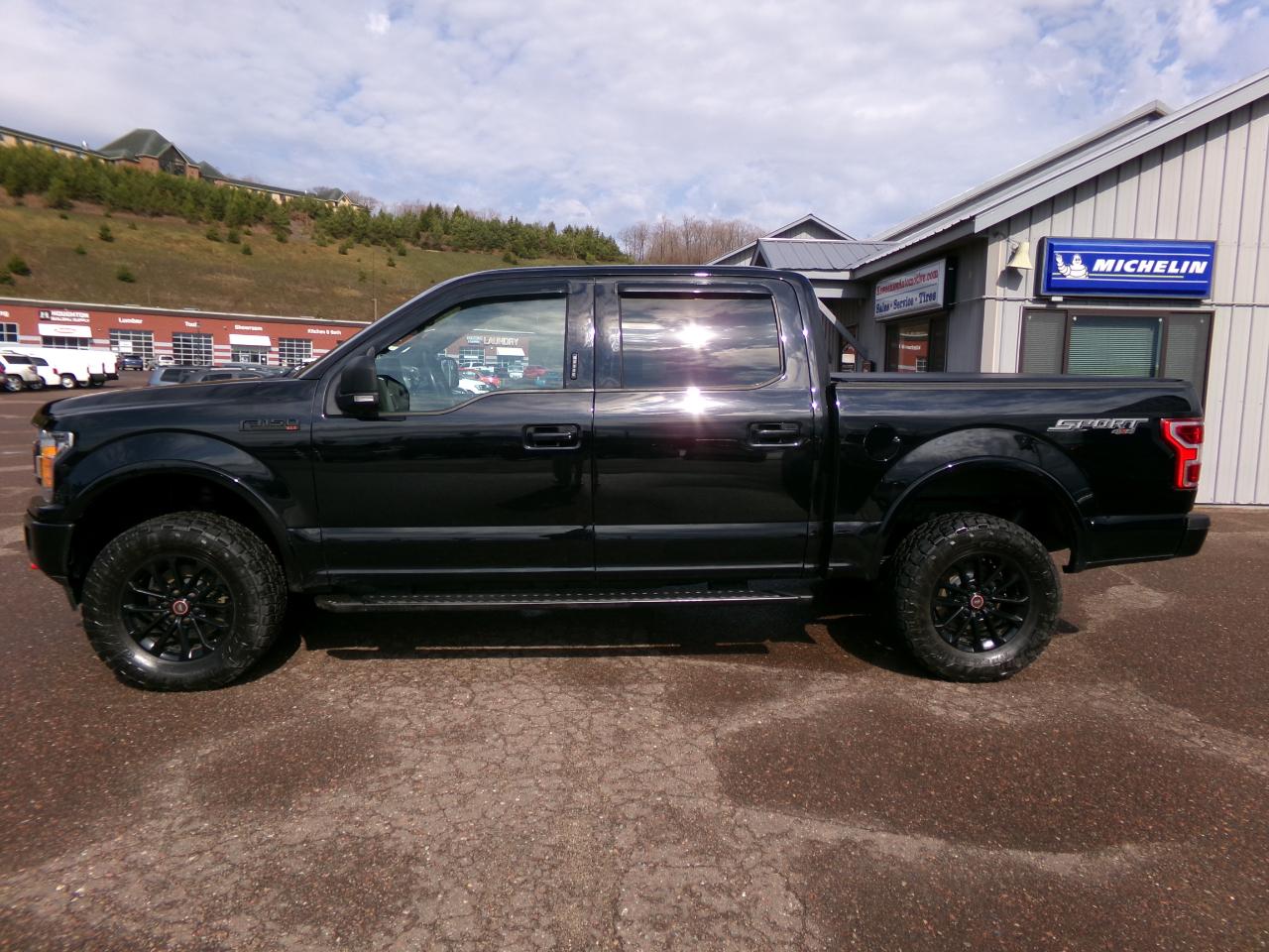 Ford F-150 4WD SuperCrew 145" XLT 2019