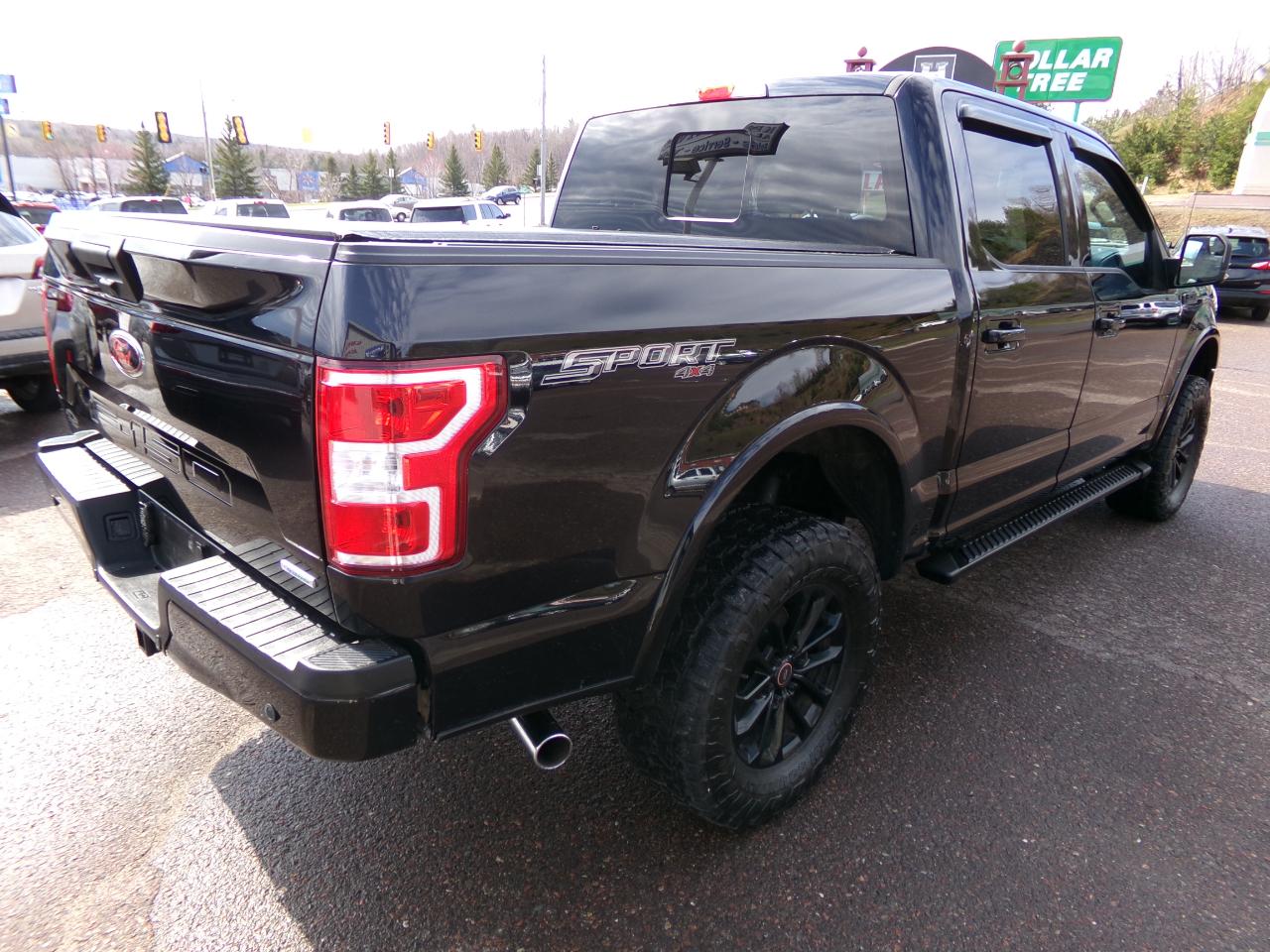 Ford F-150 4WD SuperCrew 145" XLT 2019