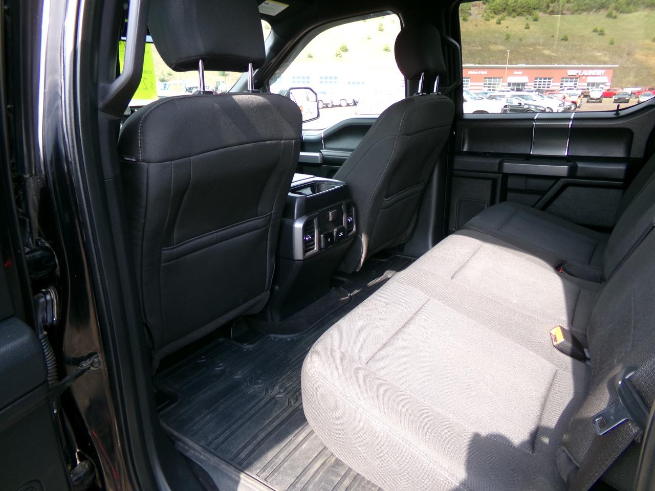 Ford F-150 4WD SuperCrew 145" XLT 2019